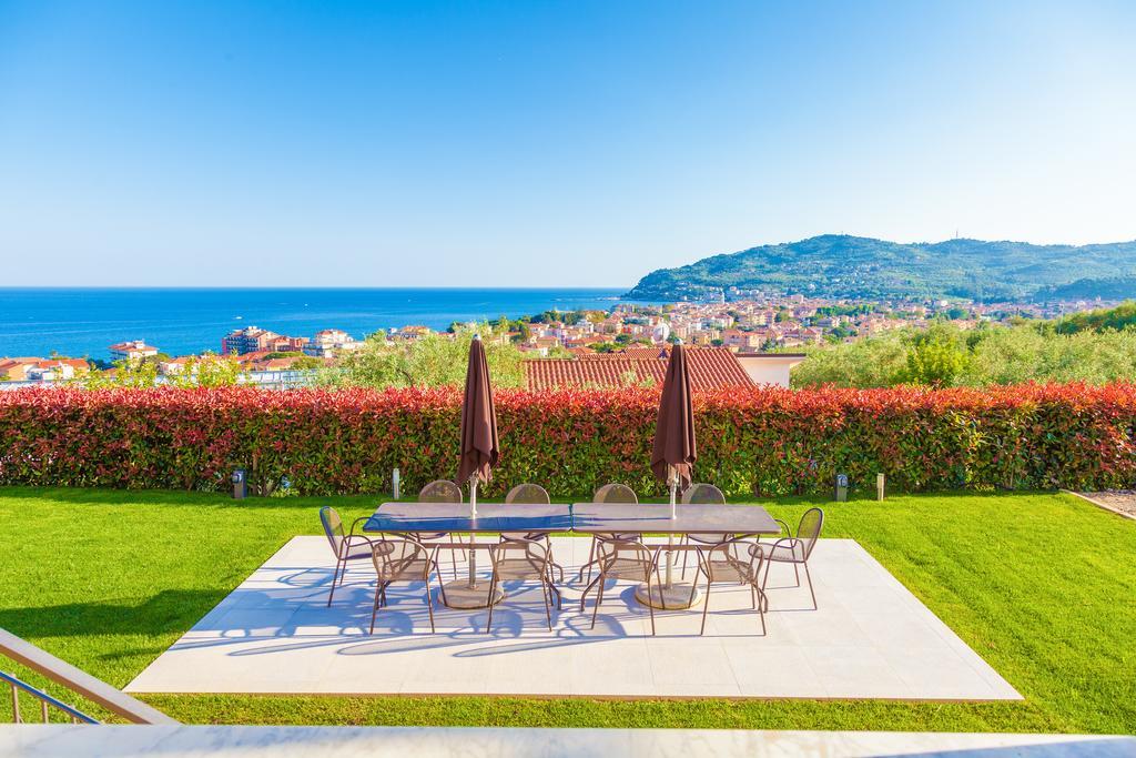 Appartamenti Villa Il Poggiolo Diano Marina Exterior foto